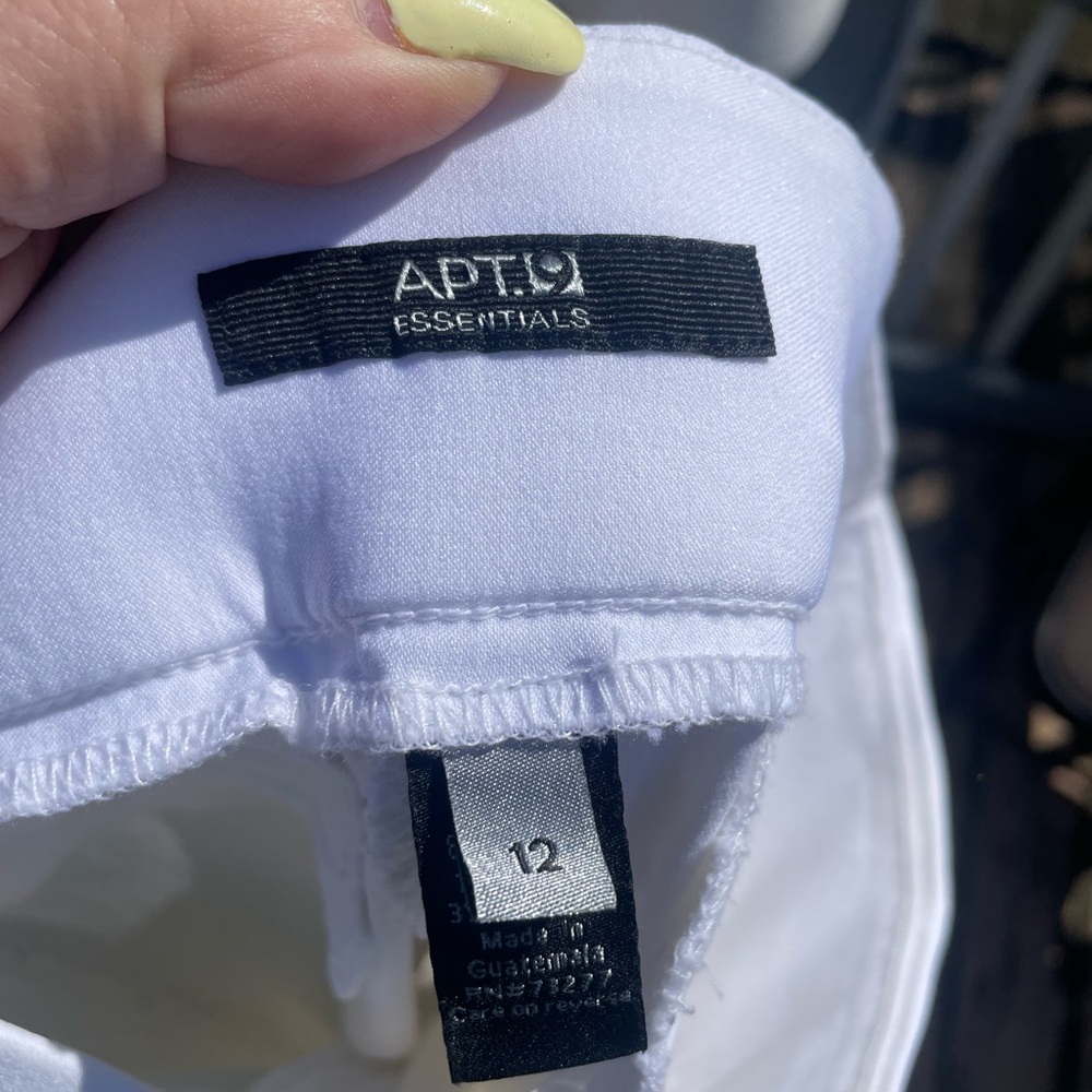 White Apt 9 Women's stretchy pants 12 - Picture 3 of 4